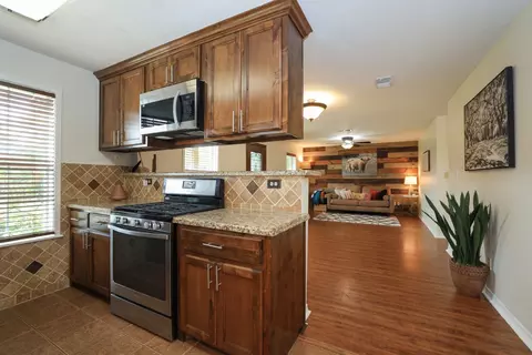 3000 Stevens Dr, Bryan, TX 77803 photo 11