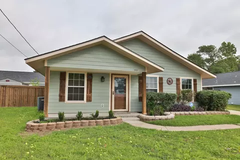 3000 Stevens Dr, Bryan, TX 77803 photo 2