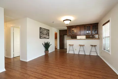 3000 Stevens Dr, Bryan, TX 77803 photo 5