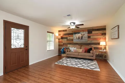 3000 Stevens Dr, Bryan, TX 77803 photo 4