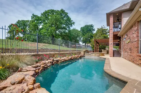 Exterior - 903 Canvasback Ct, Euless, TX 76039 photo 3 of 5