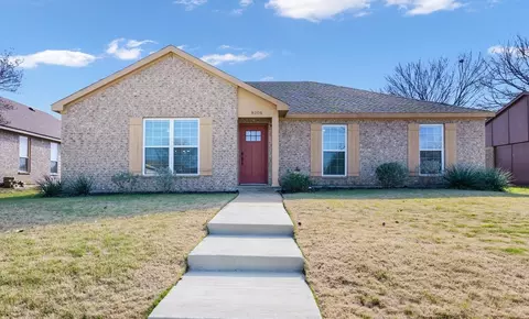 8106 Woodside Rd, Rowlett, TX 75088