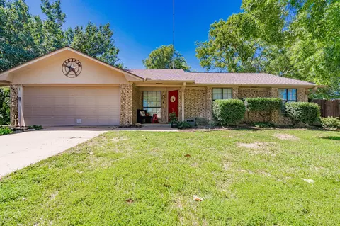 2120 Lisa Cir, Canton, TX 75103