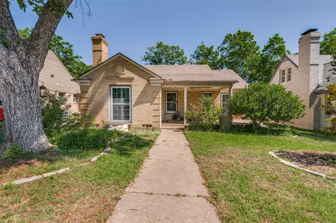 2531 W 10th St, Dallas, TX 75211