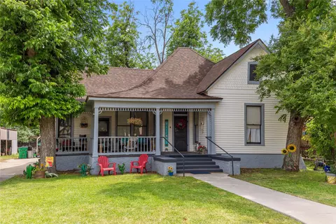 517 W College Ave, Coleman, TX 76834