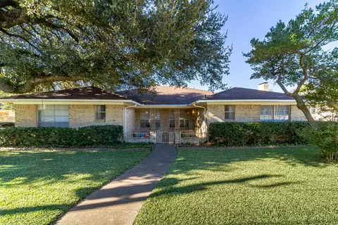 8351-8353 Lullwater Dr, Dallas, TX 75218