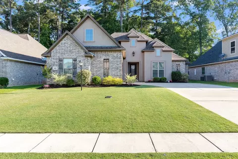 907 Antler Dr, Haughton, LA 71037