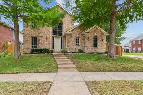 5723 Green Hollow Ln, The Colony, TX 75056