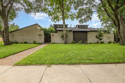 1925 Sparrows Point Dr, Plano, TX 75023