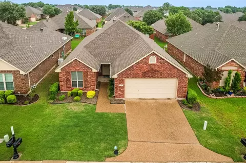 131 Crestridge Dr, Cedar Hill, TX 75104