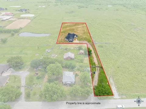 2056 Huling Rd, Sanger, TX 76266