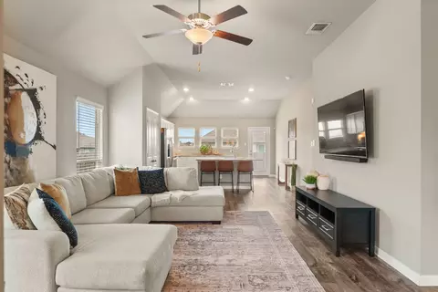 1910 Lummus Dr, Temple, TX 76504
