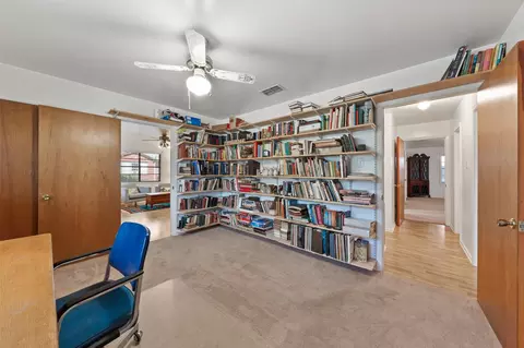 Entry Way - 400 E 6th St, Cameron, TX 76520 photo 1 of 1