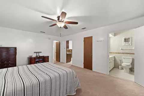 Bedroom - 400 E 6th St, Cameron, TX 76520 photo 5 of 6