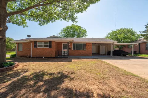 2032 Gloria Ln, Wichita Falls, TX 76309