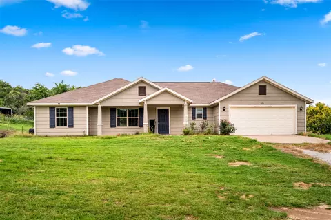 306 Valley Lake Ct, Springtown, TX 76082