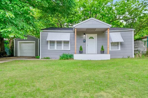 630 16th St NE, Paris, TX 75460
