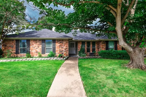 1710 Tiburon Bnd, Lewisville, TX 75067