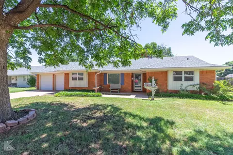 1627 Meadowbrook Dr, Abilene, TX 79603