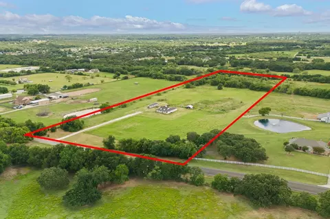 2600 Dave Angel Rd, Burleson, TX 76028