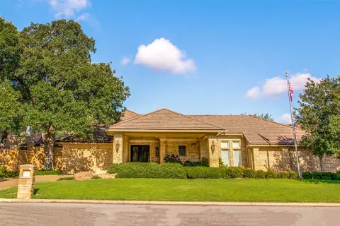 1111 Pebble Beach Dr, Mansfield, TX 76063