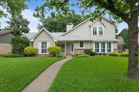 132 Cherrybark Dr, Coppell, TX 75019