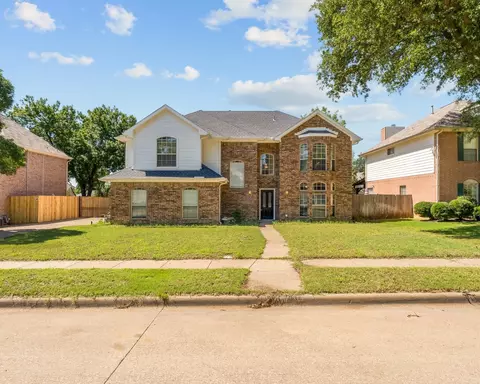 2816 Wateridge Ct, Grapevine, TX 76051