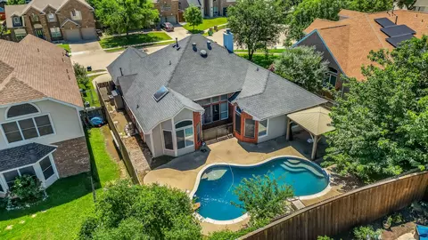 5709 Courtney Cir, Haltom City, TX 76137
