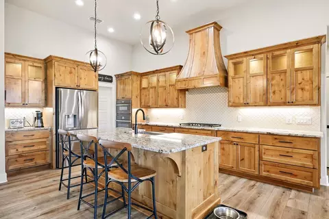 Kitchen - 182 Spring Gap Ave, Abilene, TX 79606 photo 2 of 4