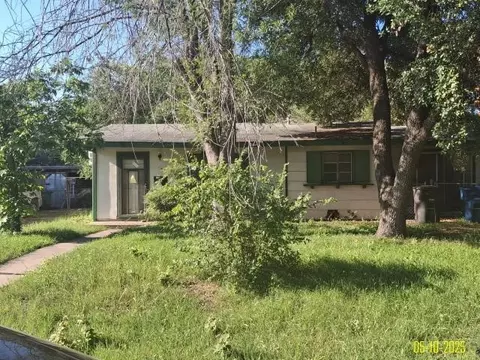 146 Redrock Dr, San Antonio, TX 78213