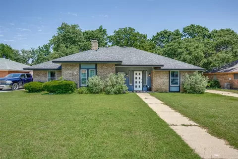 40 Indian Trl, Hickory Creek, TX 75065