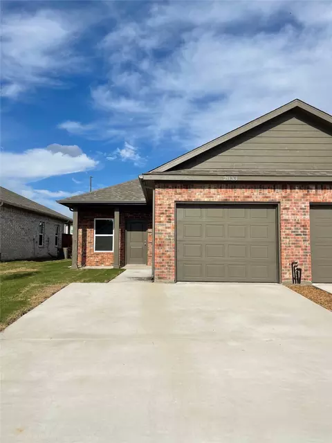2829-2833 Peony Dr, Sherman, TX 75092