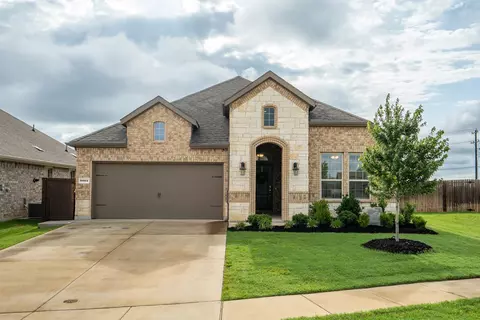 3004 Aransas Ave, Aubrey, TX 76227