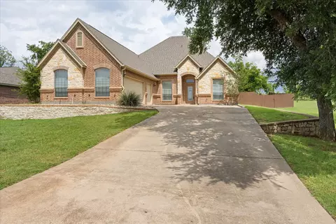 7017 Westover Dr, Granbury, TX 76049