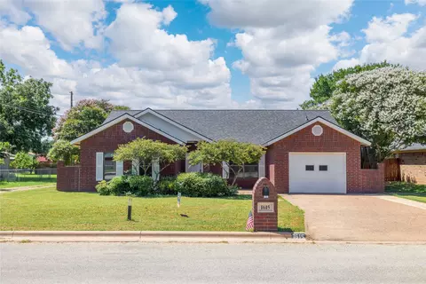 1615 Southgate Dr, Brownwood, TX 76801