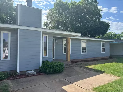 401 S Ave H, Olney, TX 76374