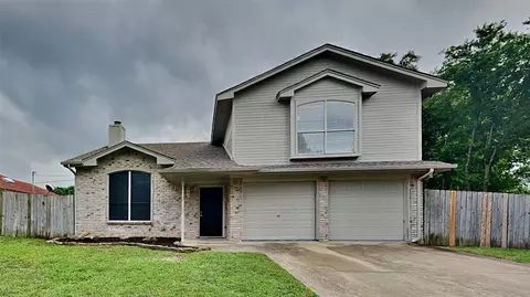 2 Saint Charles Pl, Midlothian, TX 76065