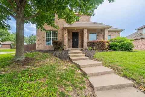 7001 Bickers Dr, Rowlett, TX 75089