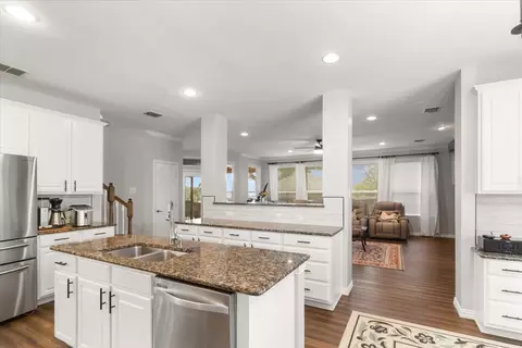 Kitchen - 406 Doyle Dr, Keller, TX 76248 photo 3 of 4