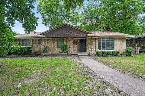 6330 Autumn Woods Trl, Dallas, TX 75232