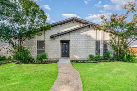 2031 Kings Rd, Carrollton, TX 75007