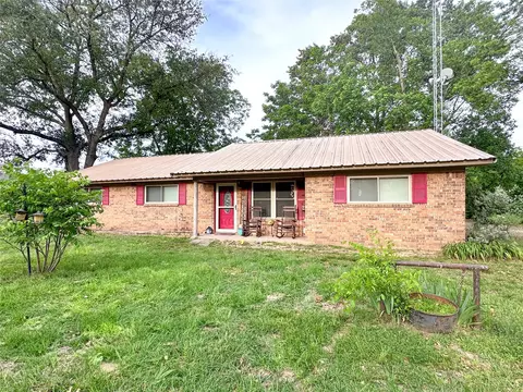 812 Walters St, Frankston, TX 75763