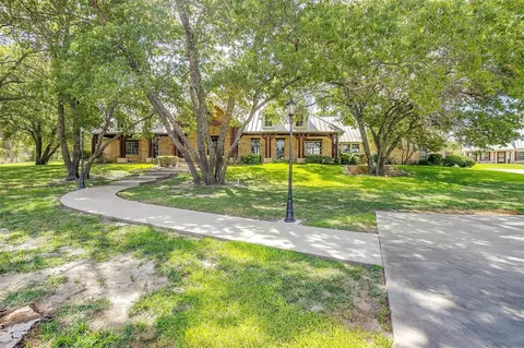 121 Big Jake Ct, Weatherford, TX 76088