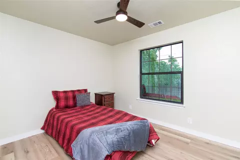 Bedroom - 3918 Trinity Dr, Temple, TX 76504 photo 6 of 8