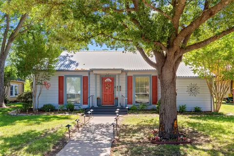 2503 Elizabeth Dr, Brownwood, TX 76801
