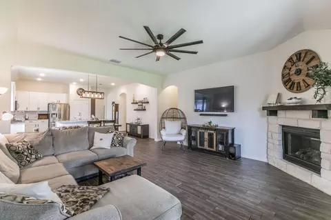 320 Lake Trail Ln, Prosper, TX 75078
