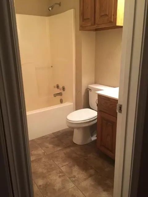 412 N Sierra Trl, Pilot Point, TX 76258 photo 8