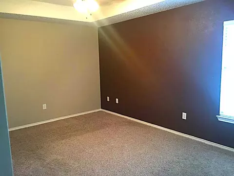 412 N Sierra Trl, Pilot Point, TX 76258 photo 6