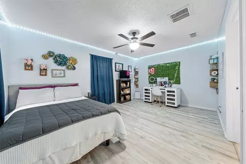 Bedroom - 22 Buttercup Cir, Waco, TX 76708 photo 2 of 2