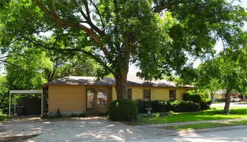 6100 Sudbury Dr, Dallas, TX 75214